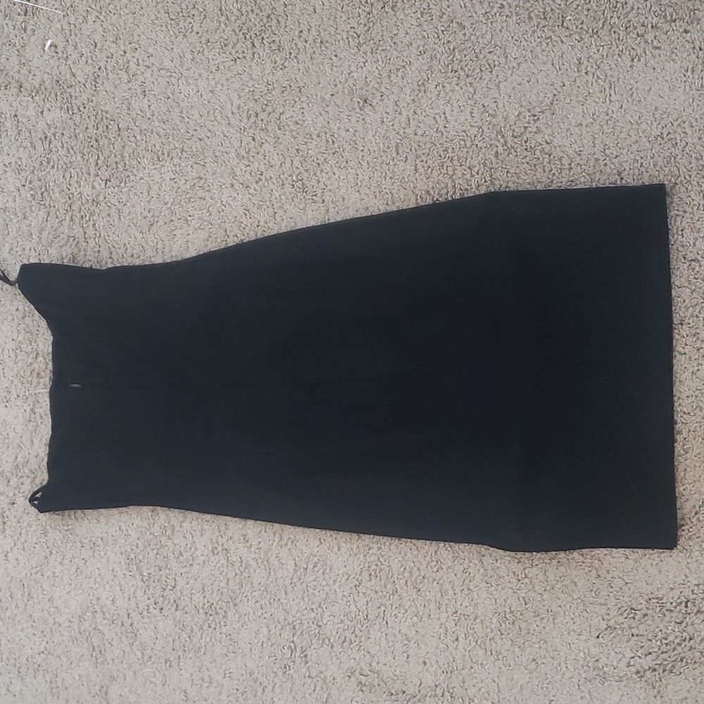 Strapless - Picture 2 of 3